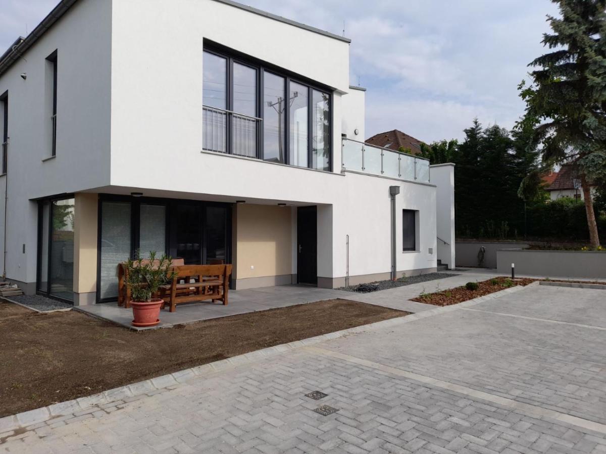 Kempi Kuckoja Balatonalmádi Kültér fotó